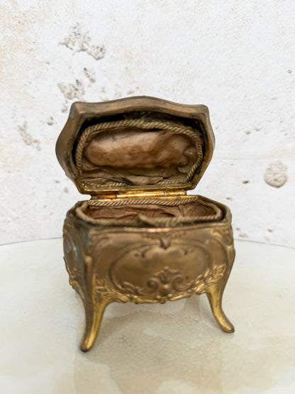 1920's Jewelry Casket Oval Footed open interior